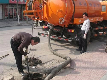 郭河镇清掏化粪池，健康生活从这里开始